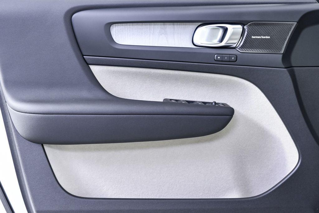 new 2026 Volvo XC40 car, priced at $53,200