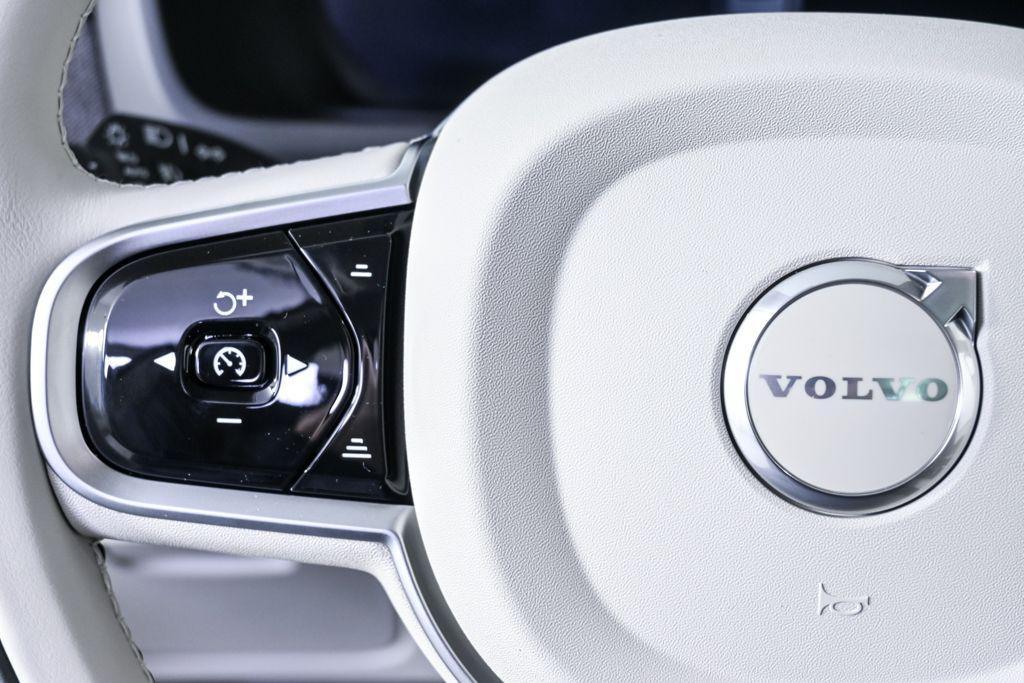 new 2026 Volvo XC90 car, priced at $75,155