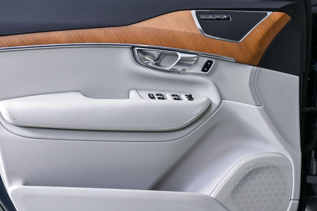 used 2022 Volvo XC90 car, priced at $34,502