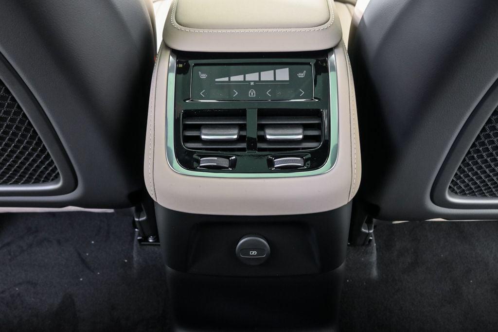 new 2026 Volvo XC90 Plug-In Hybrid car, priced at $86,424