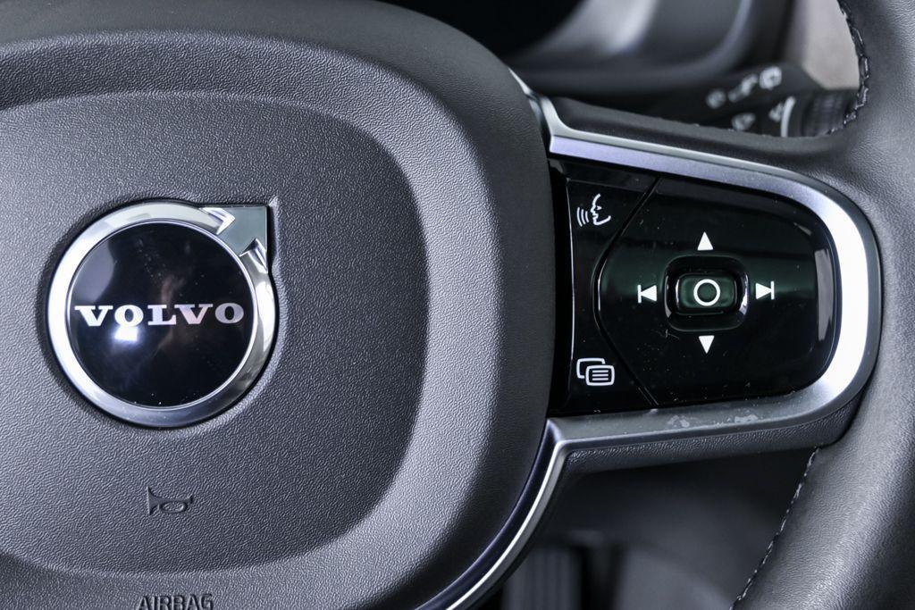 new 2026 Volvo XC90 Plug-In Hybrid car, priced at $85,625