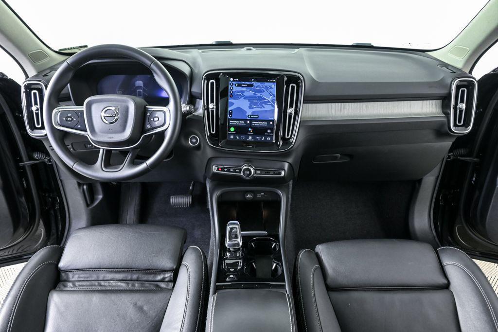 used 2025 Volvo XC40 car, priced at $31,337