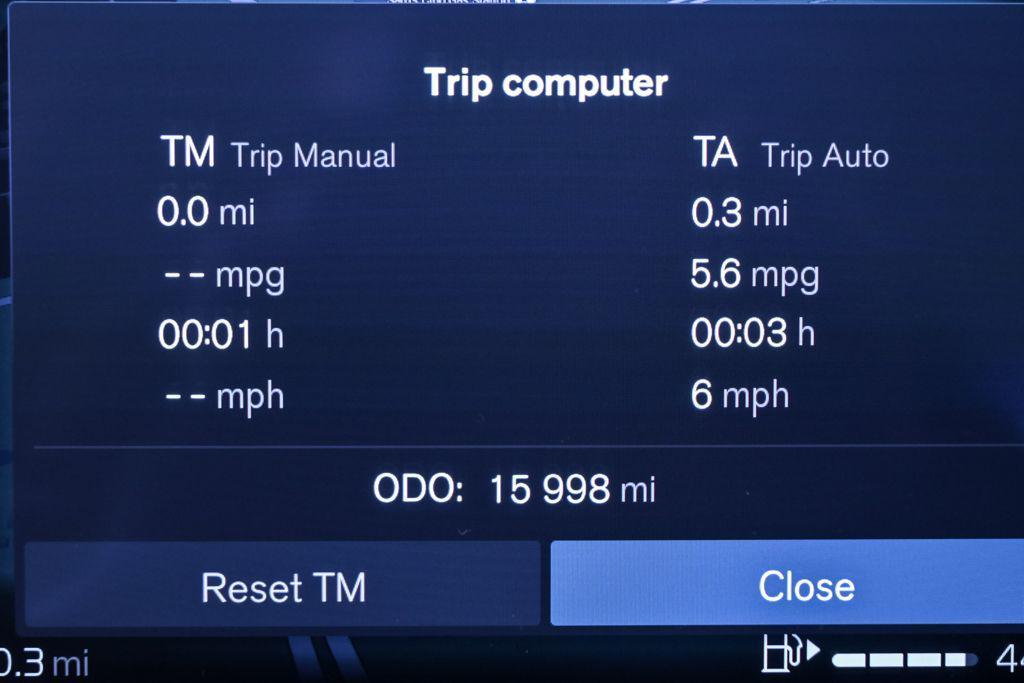 used 2025 Volvo XC40 car, priced at $28,486