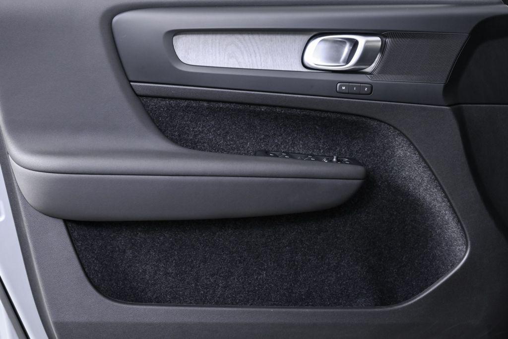 used 2025 Volvo XC40 car, priced at $30,644