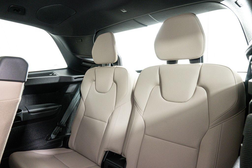 new 2026 Volvo XC90 car, priced at $71,825