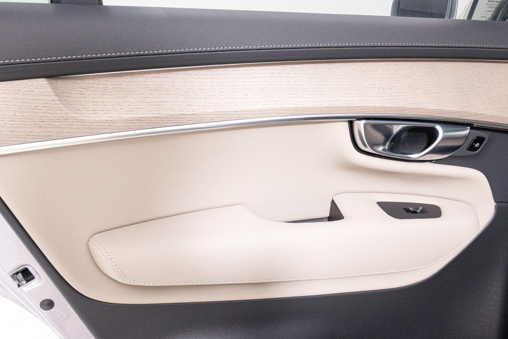 new 2026 Volvo XC90 car, priced at $71,825