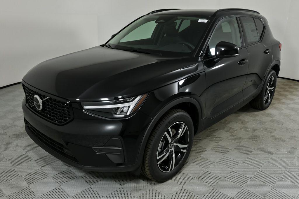 new 2026 Volvo XC40 car