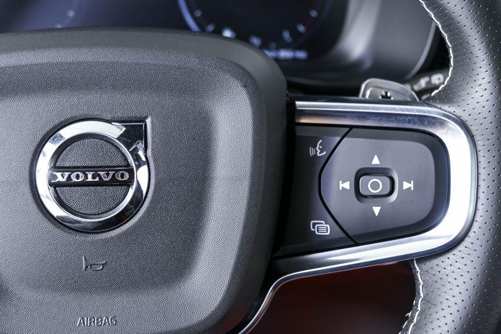 used 2020 Volvo XC40 car, priced at $24,443