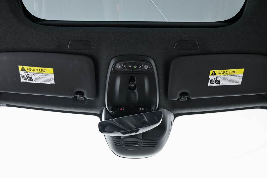 used 2020 Volvo XC40 car, priced at $24,443