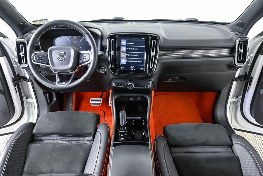 used 2020 Volvo XC40 car, priced at $24,443