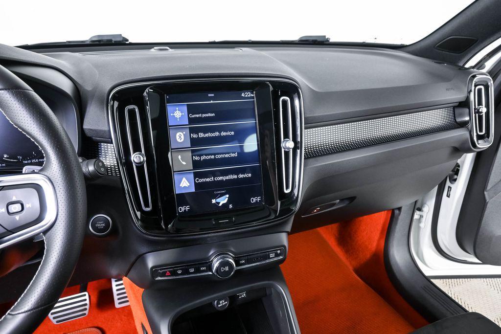 used 2020 Volvo XC40 car, priced at $24,443