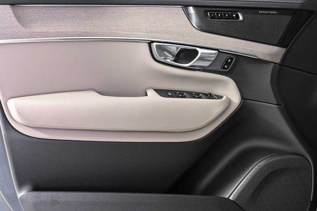 new 2026 Volvo XC90 car, priced at $71,825