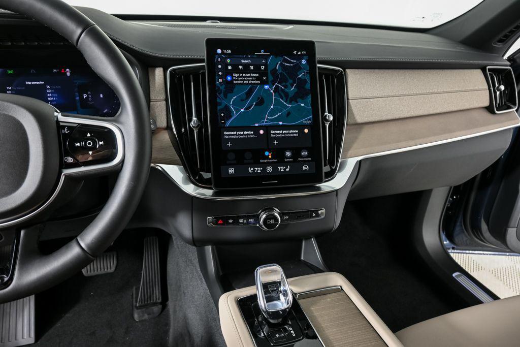 new 2026 Volvo XC90 car, priced at $71,825