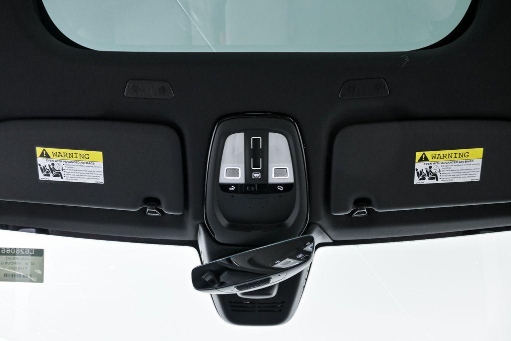 new 2026 Volvo XC60 car, priced at $57,985