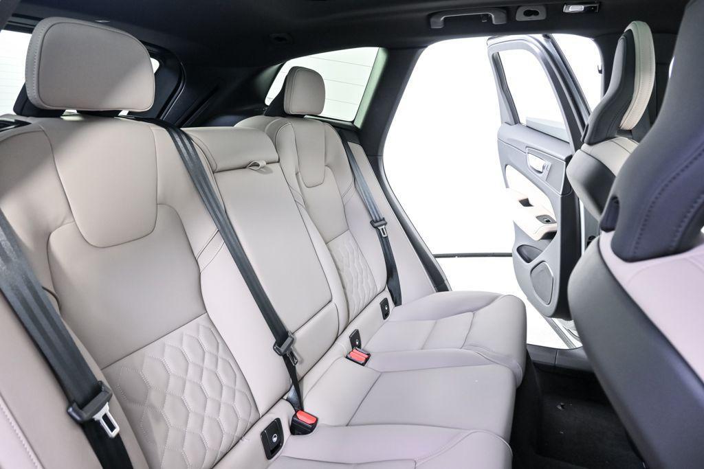 new 2026 Volvo XC60 car, priced at $57,985