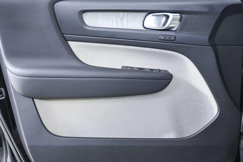 used 2023 Volvo XC40 car, priced at $26,987