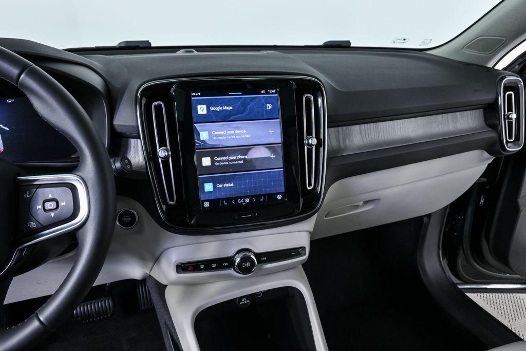 used 2023 Volvo XC40 car, priced at $26,987