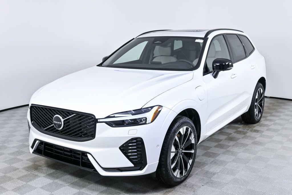 new 2026 Volvo XC60 Plug-In Hybrid car, priced at $70,204