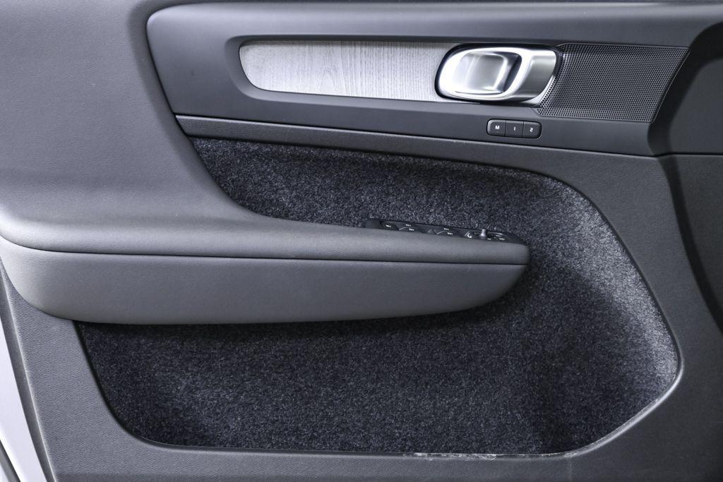 used 2025 Volvo XC40 car, priced at $30,857