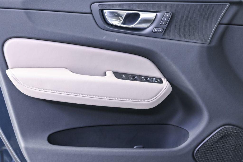 new 2026 Volvo XC60 car, priced at $57,985