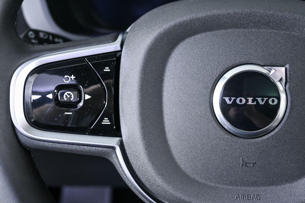 new 2026 Volvo XC60 car, priced at $57,985