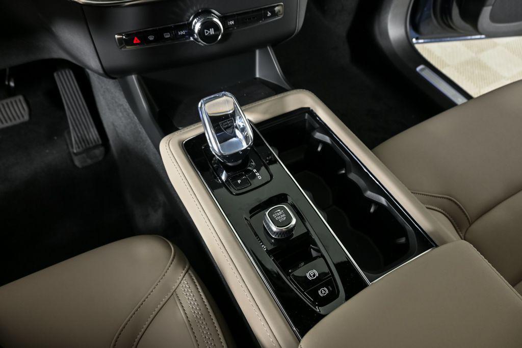 new 2026 Volvo XC90 car, priced at $71,825