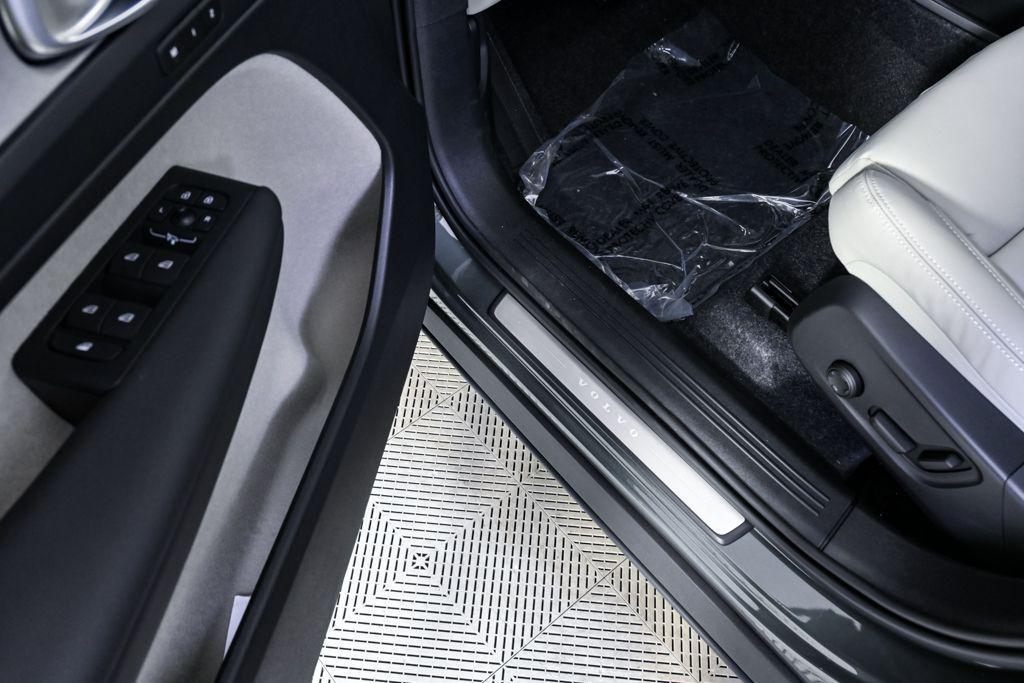 new 2026 Volvo XC40 car, priced at $50,160
