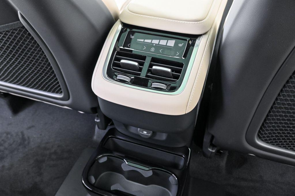 new 2026 Volvo XC90 car, priced at $71,955