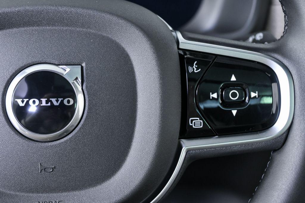 new 2026 Volvo XC90 car, priced at $71,955