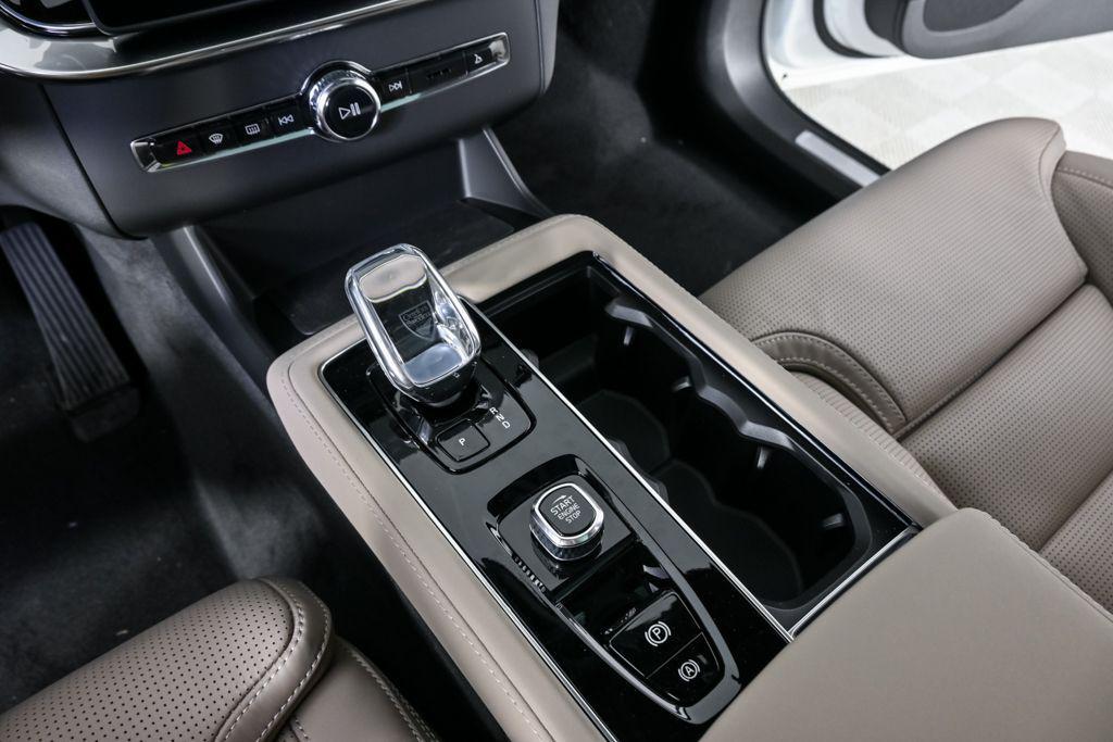 new 2026 Volvo XC90 car, priced at $71,955