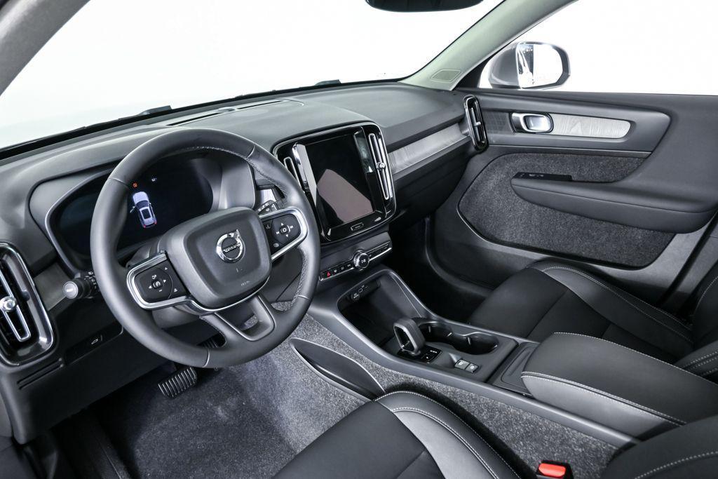 used 2025 Volvo XC40 car, priced at $30,355