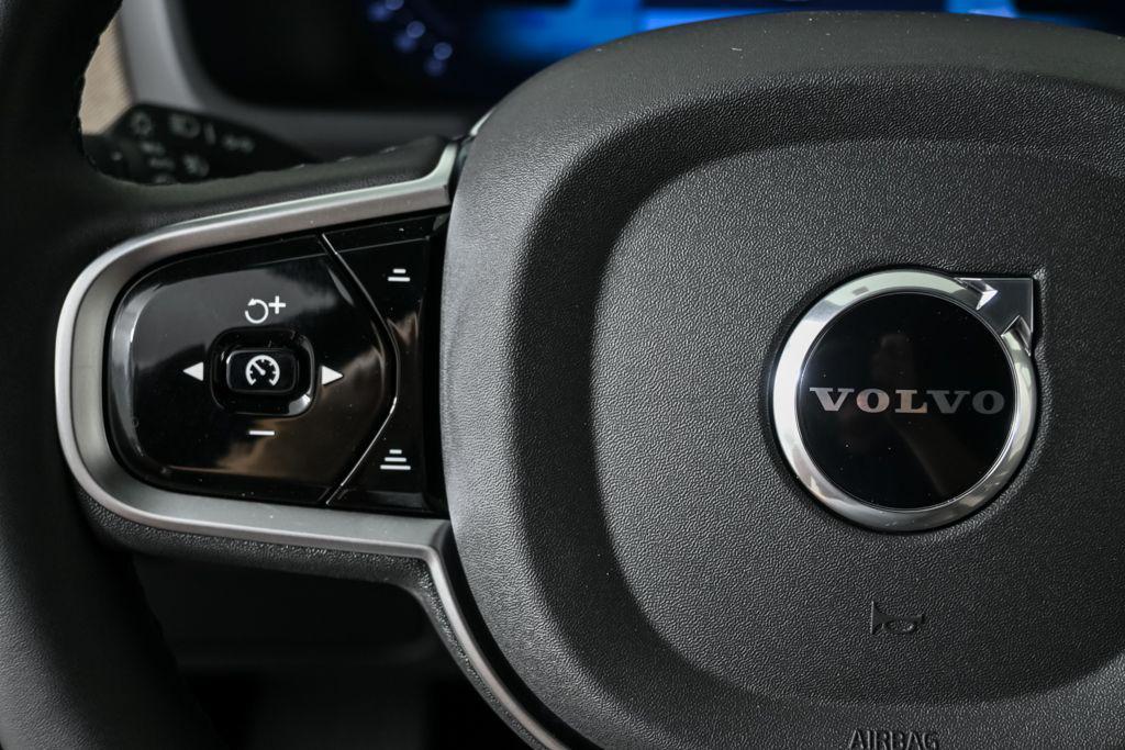 new 2026 Volvo XC90 car, priced at $71,825