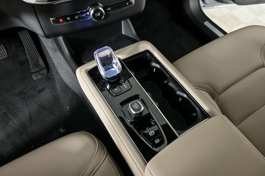 new 2026 Volvo XC90 car, priced at $71,825