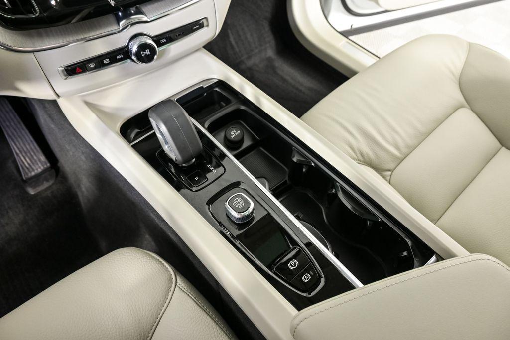 used 2023 Volvo XC60 car, priced at $33,424