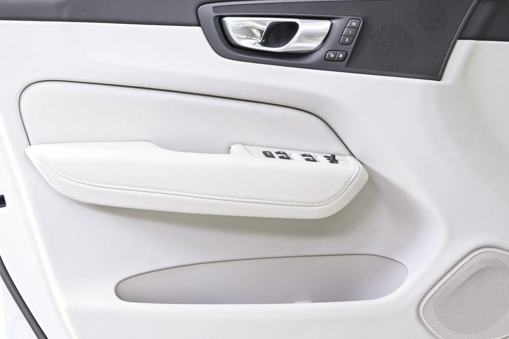 used 2023 Volvo XC60 car, priced at $33,424