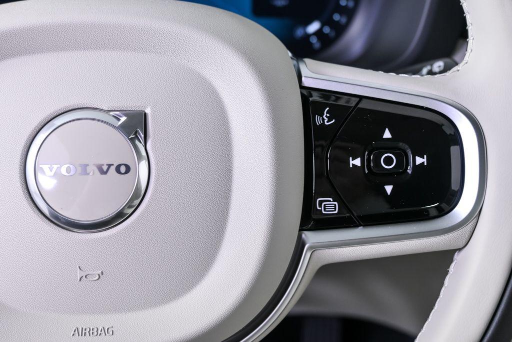 new 2026 Volvo XC60 car, priced at $68,525