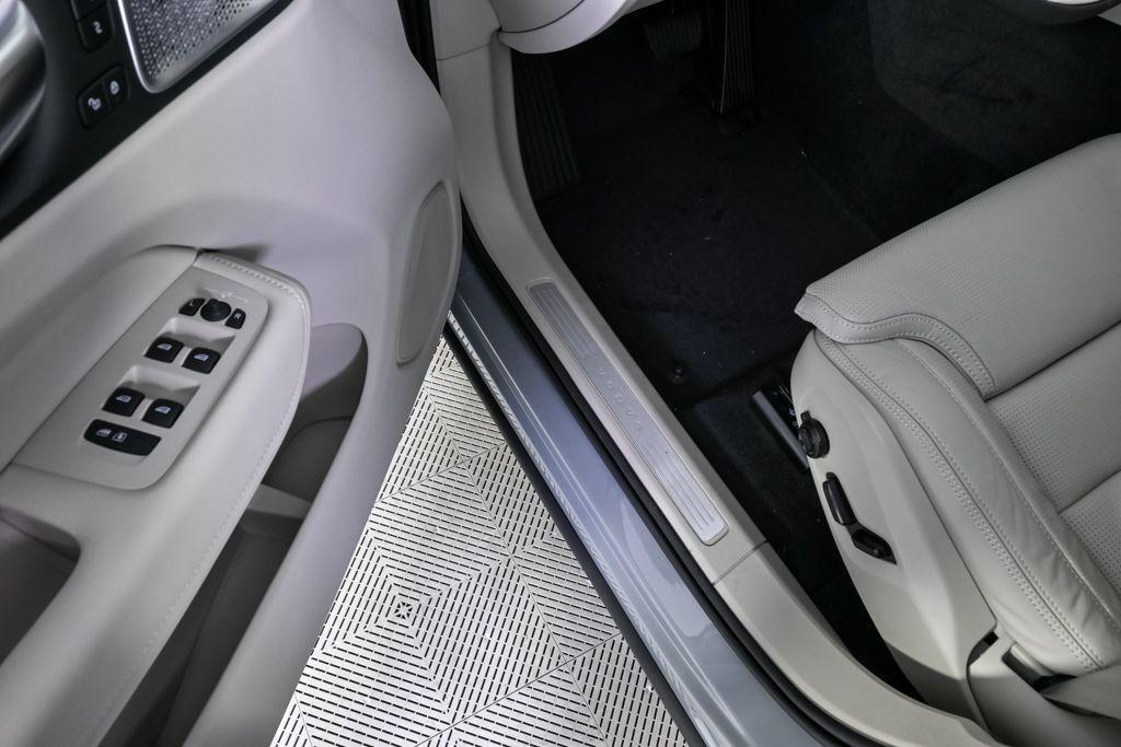 new 2026 Volvo XC60 car, priced at $68,525