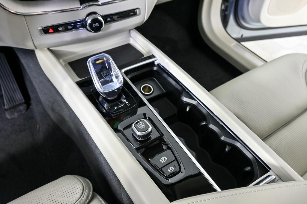 new 2026 Volvo XC60 car, priced at $68,525