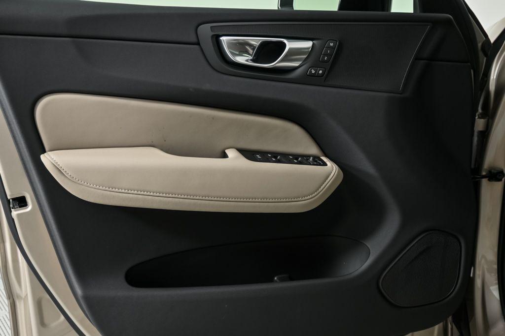 new 2026 Volvo XC60 car