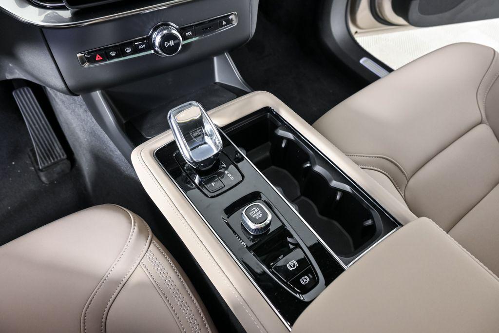 new 2026 Volvo XC90 car, priced at $71,520