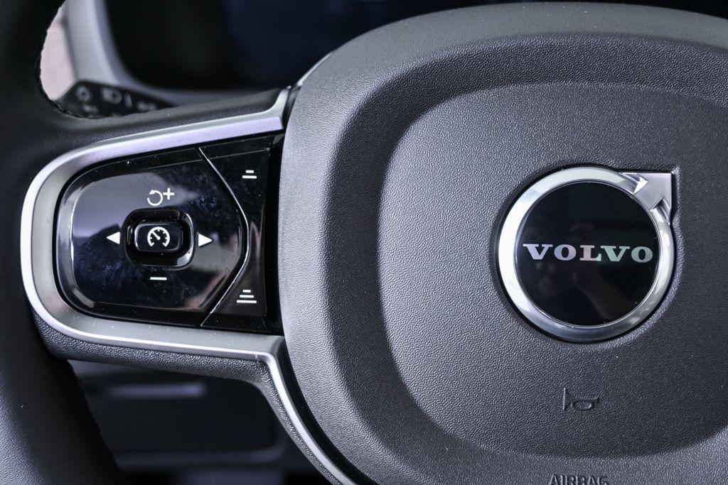 new 2026 Volvo XC90 car, priced at $71,520