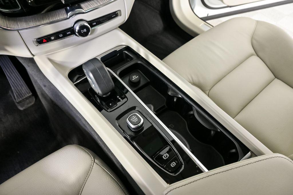 used 2023 Volvo XC60 car, priced at $32,080
