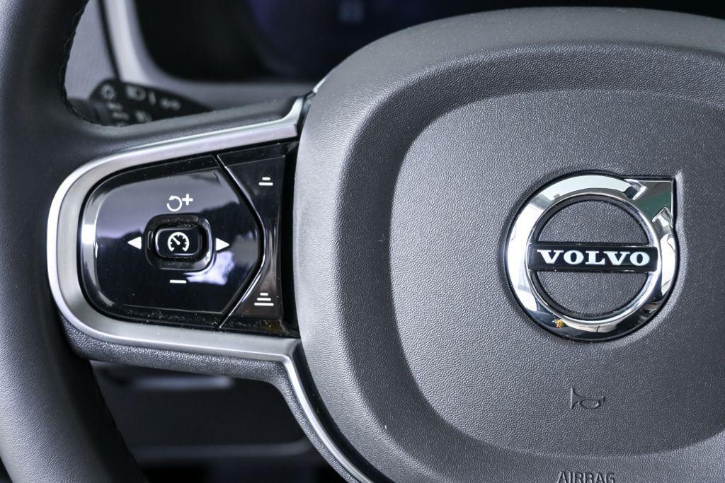 used 2023 Volvo XC90 car, priced at $37,289