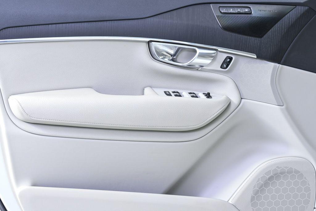 used 2020 Volvo XC90 car, priced at $24,164