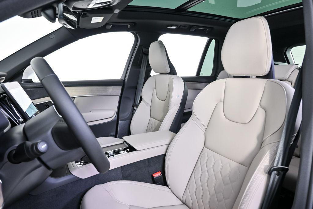 new 2026 Volvo XC90 car, priced at $71,825