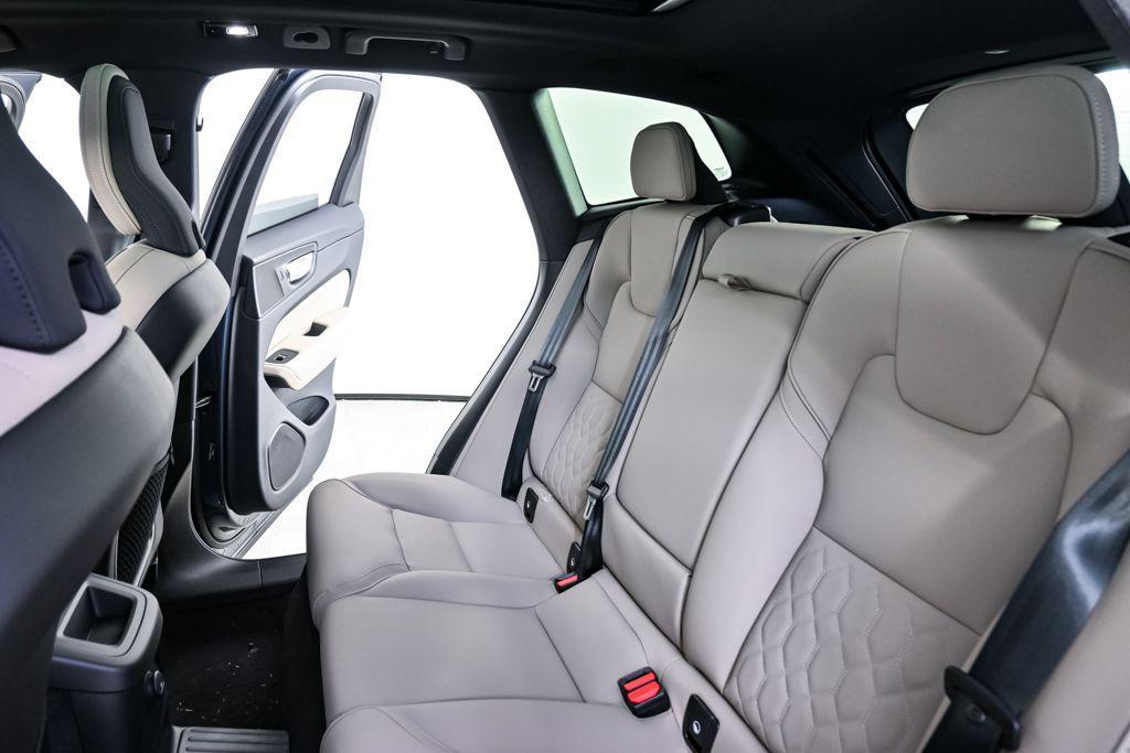 new 2026 Volvo XC60 Plug-In Hybrid car, priced at $69,285