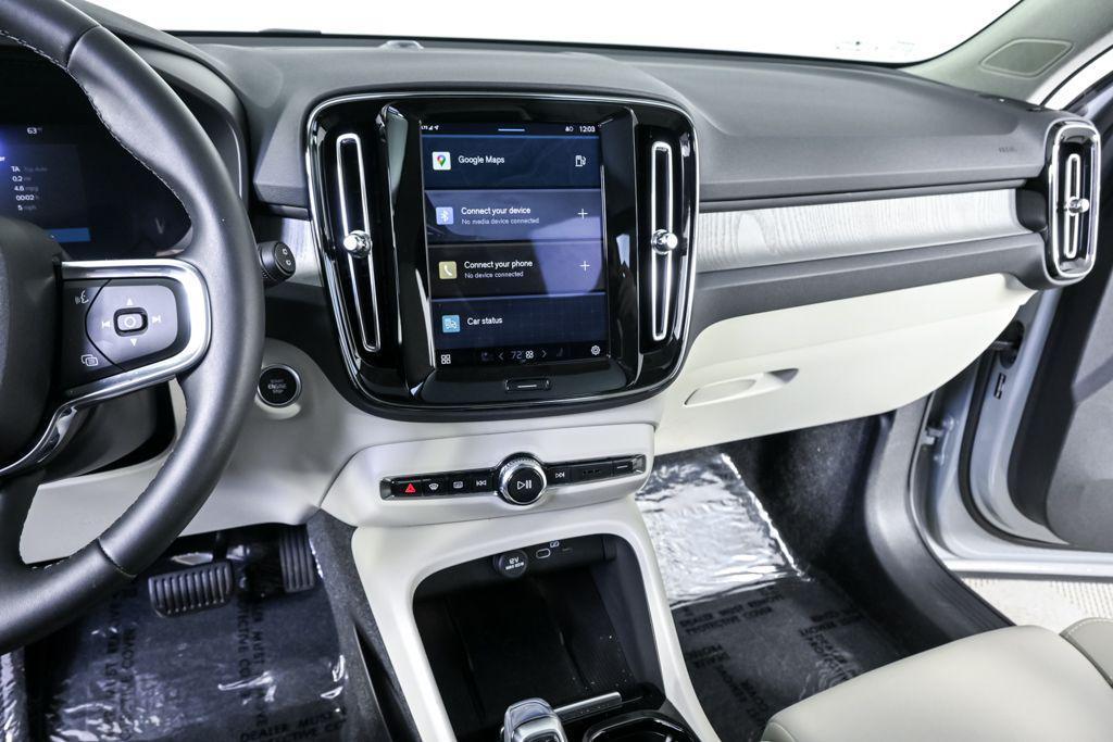 used 2025 Volvo XC40 car, priced at $33,958