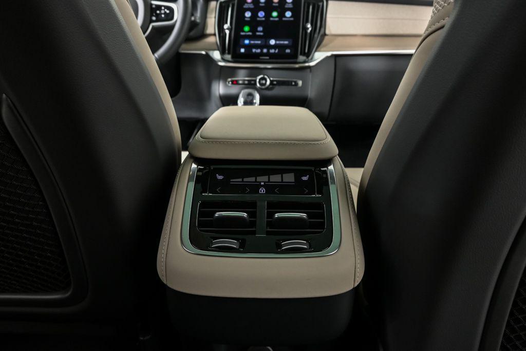 new 2026 Volvo XC90 car, priced at $71,825