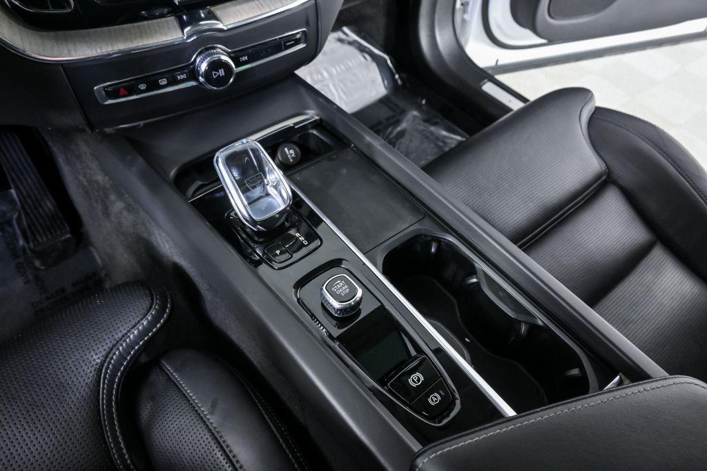 used 2022 Volvo XC60 car, priced at $19,988