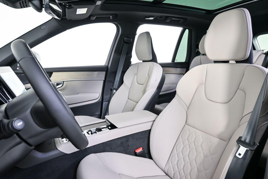 new 2026 Volvo XC90 Plug-In Hybrid car, priced at $81,455